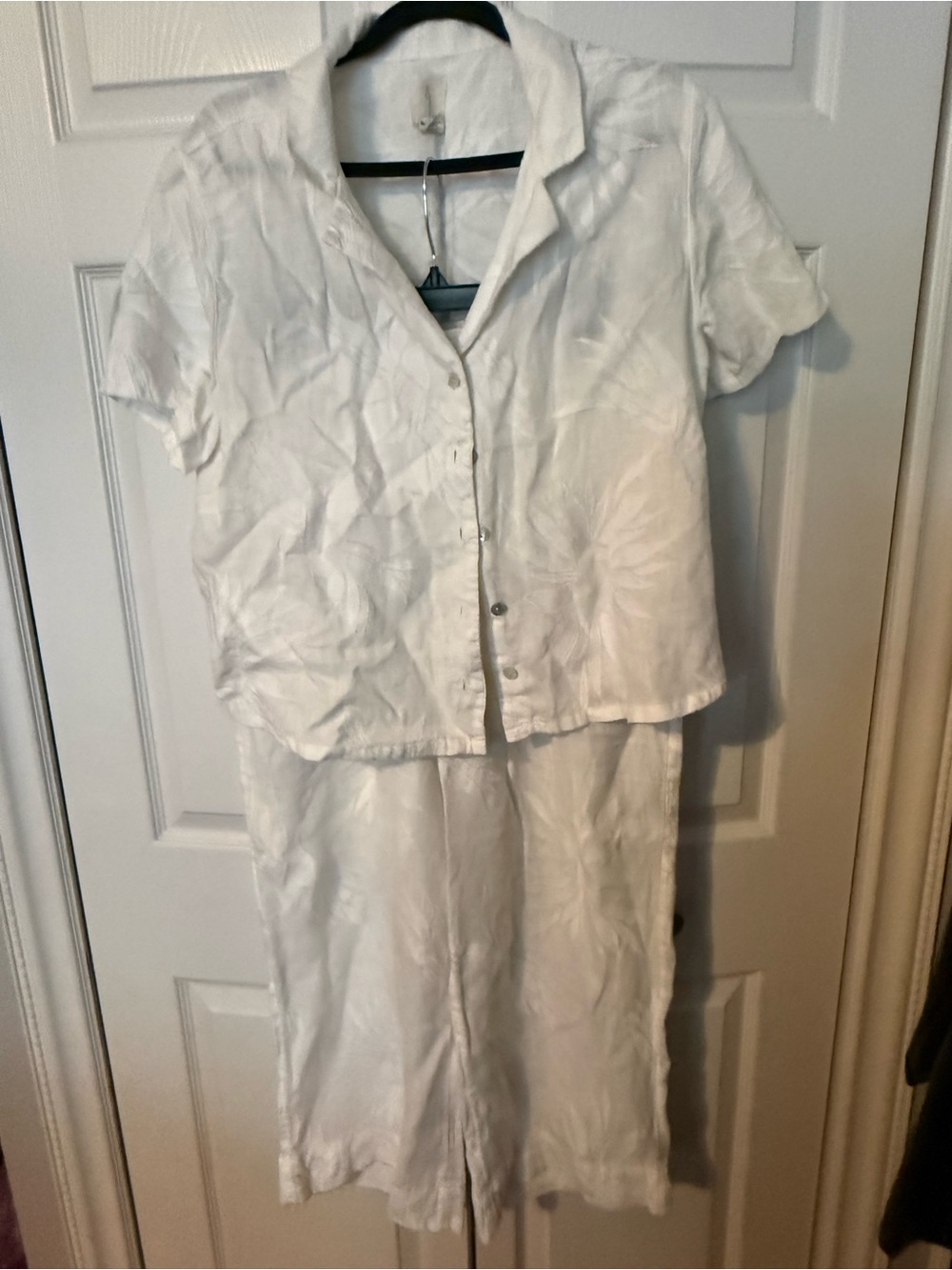 Women’s White Short-Sleeve Linen Pant Set